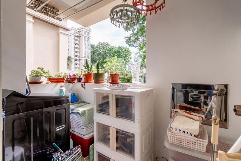 Symphony Heights, 33 Hume Avenue, Clementi Park / Upper Bukit Timah, 2 Bedrooms, 990 sqft, Condominium For Sale, by Tessa Pan, 500263683 - Balcony - PropertyGuru.com.sg