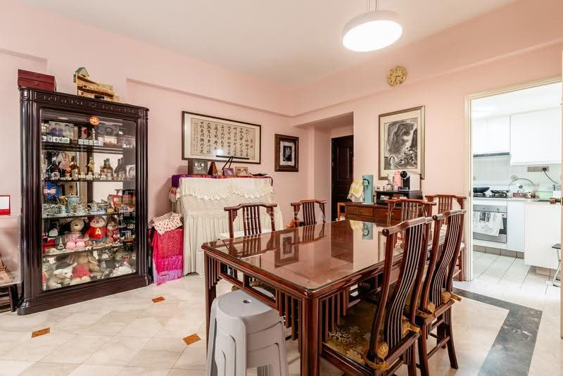 Symphony Heights, 33 Hume Avenue, Clementi Park / Upper Bukit Timah, 2 Bedrooms, 990 sqft, Condominium For Sale, by Tessa Pan, 500263683 - Dining Room - PropertyGuru.com.sg