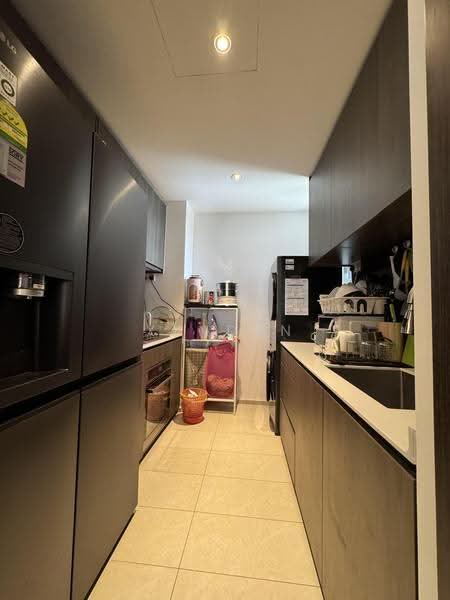 iNz Residence, 68 Choa Chu Kang Avenue 5, Dairy Farm / Bukit Panjang / Choa Chu Kang, Room Rental, 130 sqft, Condominium For Rent, by Xenden Ong, 500263686 - Kitchen - PropertyGuru.com.sg