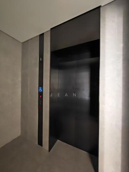 Hong Kong Street, Hong Kong Street, Boat Quay / Raffles Place / Marina, 1,751 sqft, Office For Rent, by Jean Goh, 500263690 - Corridor - CommercialGuru.com.sg