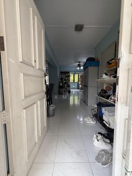 666B Jurong West Street 65, 666B Jurong West Street 65, Boon Lay / Jurong / Tuas, 3 Bedrooms, 1,399 sqft, HDB Flat For Sale, by James Hong, 500263695 - Entrance - PropertyGuru.com.sg