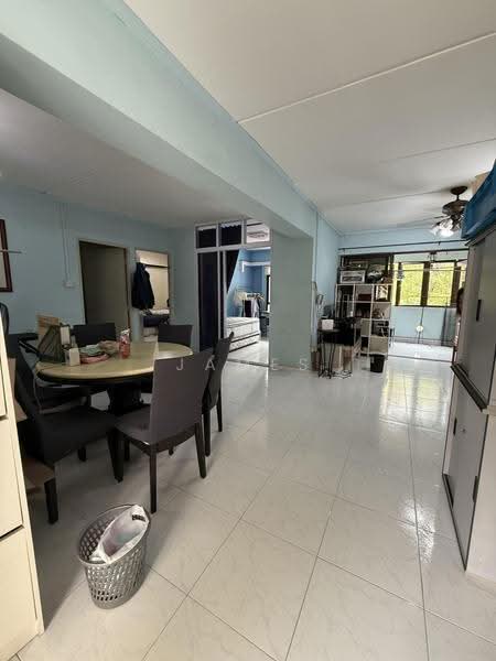 666B Jurong West Street 65, 666B Jurong West Street 65, Boon Lay / Jurong / Tuas, 3 Bedrooms, 1,399 sqft, HDB Flat For Sale, by James Hong, 500263695 - Living Room - PropertyGuru.com.sg