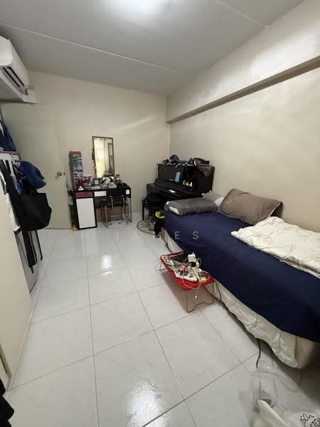 666B Jurong West Street 65, 666B Jurong West Street 65, Boon Lay / Jurong / Tuas, 3 Bedrooms, 1,399 sqft, HDB Flat For Sale, by James Hong, 500263695 - Common Bedroom - PropertyGuru.com.sg