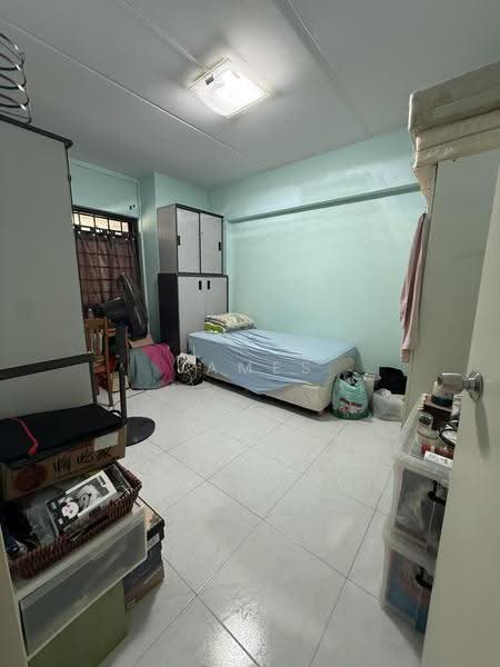 666B Jurong West Street 65, 666B Jurong West Street 65, Boon Lay / Jurong / Tuas, 3 Bedrooms, 1,399 sqft, HDB Flat For Sale, by James Hong, 500263695 - Common Bedroom - PropertyGuru.com.sg