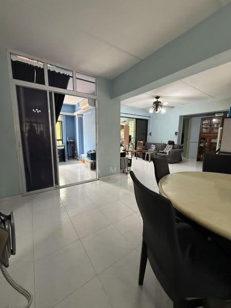 666B Jurong West Street 65, 666B Jurong West Street 65, Boon Lay / Jurong / Tuas, 3 Bedrooms, 1,399 sqft, HDB Flat For Sale, by James Hong, 500263695 - Living Room - PropertyGuru.com.sg