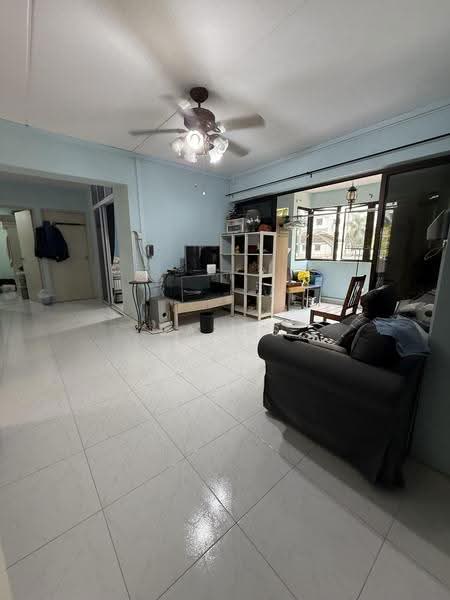 666B Jurong West Street 65, 666B Jurong West Street 65, Boon Lay / Jurong / Tuas, 3 Bedrooms, 1,399 sqft, HDB Flat For Sale, by James Hong, 500263695 - Living Room - PropertyGuru.com.sg