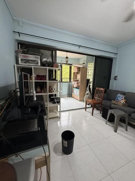 666B Jurong West Street 65, 666B Jurong West Street 65, Boon Lay / Jurong / Tuas, 3 Bedrooms, 1,399 sqft, HDB Flat For Sale, by James Hong, 500263695 - Living Room & Balcony - PropertyGuru.com.sg