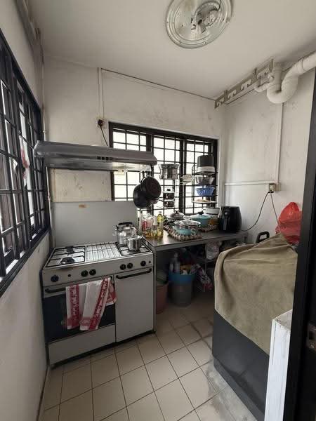 666B Jurong West Street 65, 666B Jurong West Street 65, Boon Lay / Jurong / Tuas, 3 Bedrooms, 1,399 sqft, HDB Flat For Sale, by James Hong, 500263695 - Kitchen - PropertyGuru.com.sg