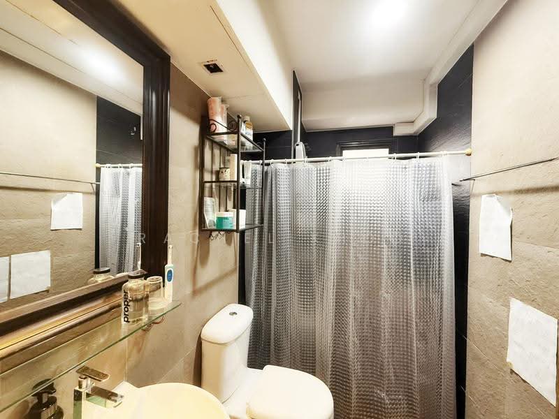 405A Fernvale Lane, 405A Fernvale Lane, Seletar / Yio Chu Kang, Room Rental, 150 sqft, HDB Flat For Rent, by Rachel Khoo, 500263698 - Bathroom - PropertyGuru.com.sg