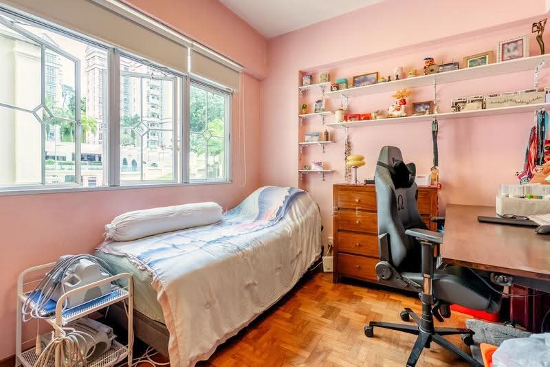 Symphony Heights, 33 Hume Avenue, Clementi Park / Upper Bukit Timah, 2 Bedrooms, 990 sqft, Condominium For Sale, by Junie Lee, 500263703 - Bedroom - PropertyGuru.com.sg