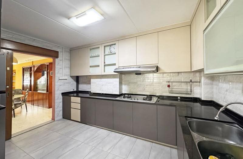 647 Jurong West Street 61, 647 Jurong West Street 61, Boon Lay / Jurong / Tuas, 3 Bedrooms, 1,292 sqft, HDB Flat For Rent, by Calvin Wang, 500263706 - Kitchen - PropertyGuru.com.sg