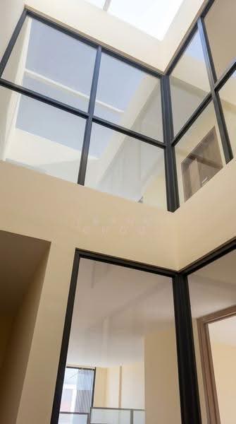 Sallim Road, Eunos / Geylang / Paya Lebar, 9 Bedrooms, 2,000 sqft, Semi-Detached House For Rent, by Frank Choo, 500263708 - Interior - PropertyGuru.com.sg