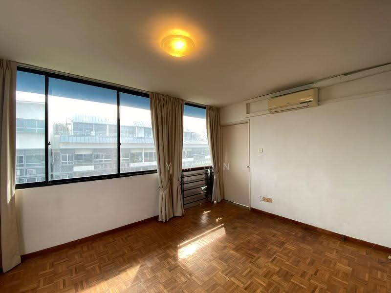 2BR Unit in Siglap, East Coast / Marine Parade, 2 Bedrooms, 1,230 sqft, Apartment For Rent, by Raymond Tay, 500263716 - PropertyGuru.com.sg