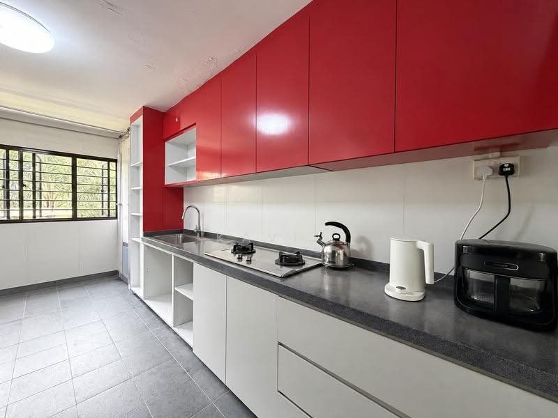 54 Cassia Crescent, 54 Cassia Crescent, Eunos / Geylang / Paya Lebar, 2 Bedrooms, 721 sqft, HDB Flat For Sale, by Kavin Kuah, 500263719 - Kitchen - PropertyGuru.com.sg