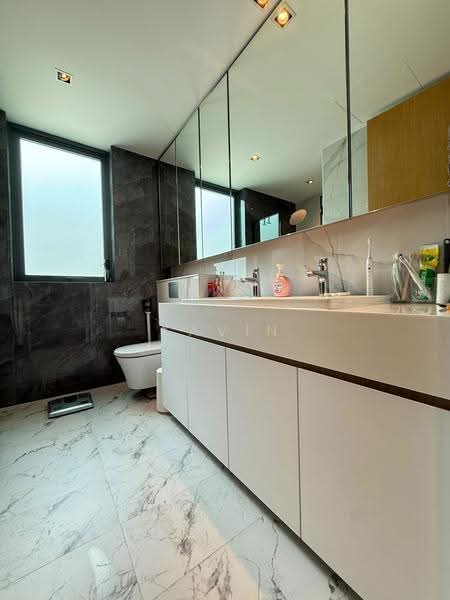 Thomson Three, Brighthill Drive, Ang Mo Kio / Bishan / Thomson, 4 Bedrooms, 3,294 sqft, Cluster House For Sale, by Kavin Kuah, 500263741 - Bathroom - PropertyGuru.com.sg