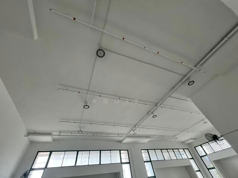 Pantech Business Hub, 192 Pandan Loop, Buona Vista / West Coast / Clementi New Town, 1,970 sqft, Factory / Workshop (B2) For Rent, by Angie Ng, 500263745 - CommercialGuru.com.sg
