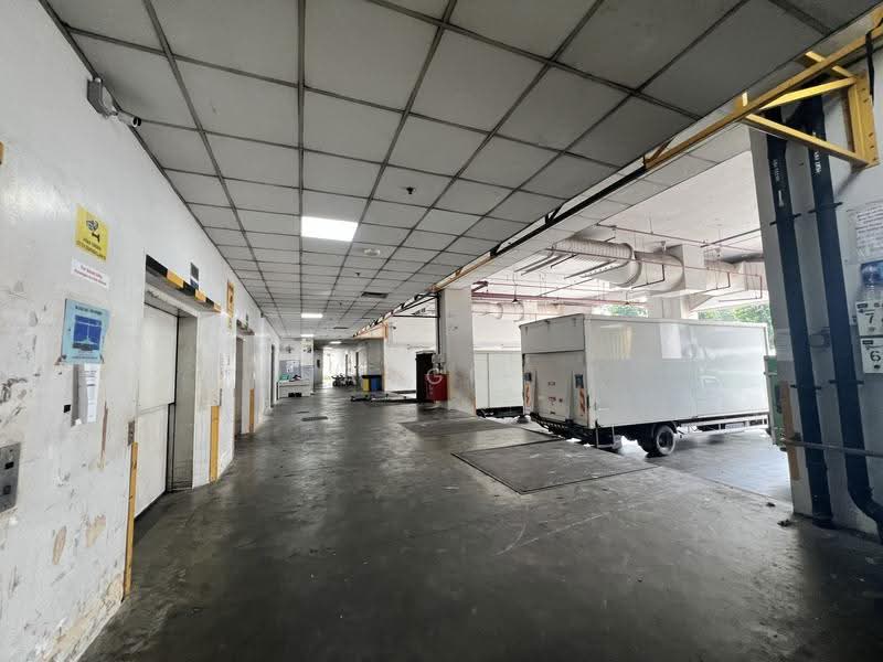 Pantech Business Hub, 192 Pandan Loop, Buona Vista / West Coast / Clementi New Town, 1,970 sqft, Factory / Workshop (B2) For Rent, by Angie Ng, 500263745 - Corridor - CommercialGuru.com.sg
