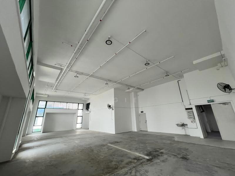 Pantech Business Hub, 192 Pandan Loop, Buona Vista / West Coast / Clementi New Town, 1,970 sqft, Factory / Workshop (B2) For Rent, by Angie Ng, 500263745 - CommercialGuru.com.sg