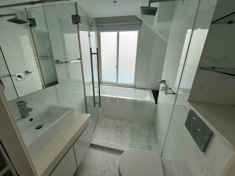 The Cascadia, 921 Bukit Timah Road, Clementi Park / Upper Bukit Timah, 5 Bedrooms, 5,231 sqft, Condominium For Sale, by Ziglar Oh, 500263749 - Bathroom - PropertyGuru.com.sg