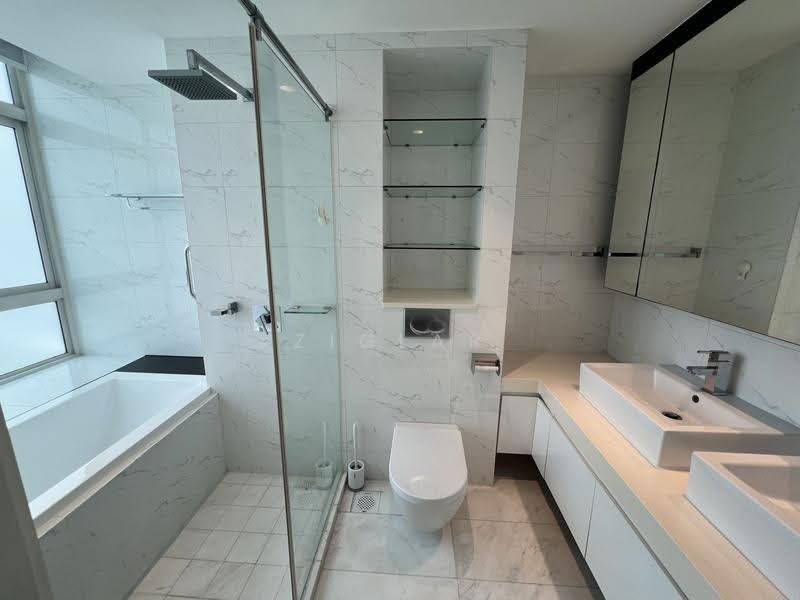 The Cascadia, 921 Bukit Timah Road, Clementi Park / Upper Bukit Timah, 5 Bedrooms, 5,231 sqft, Condominium For Sale, by Ziglar Oh, 500263749 - Bathroom - PropertyGuru.com.sg