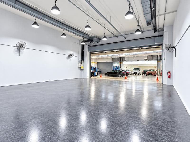 Carros Centre, 60 JALAN LAM HUAT, Admiralty / Woodlands, 1,690 sqft, Factory / Workshop (B2) For Sale, by Alvin Chiam, 500263750 - Car Park - CommercialGuru.com.sg