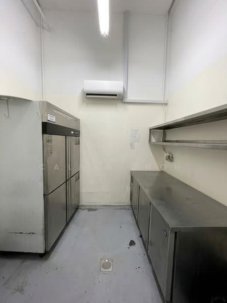 Harper Point, 25 Harper Road, Macpherson / Potong Pasir, 1,992 sqft, Light Industrial (B1) For Rent, by Calvin Choh, 500263767 - Kitchen - CommercialGuru.com.sg