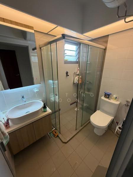 220A Sumang Lane, 220A Sumang Lane, Hougang / Punggol / Sengkang, 3 Bedrooms, 1,001 sqft, HDB Flat For Sale, by Yeo Tong Boon, 500263772 - Bathroom - PropertyGuru.com.sg