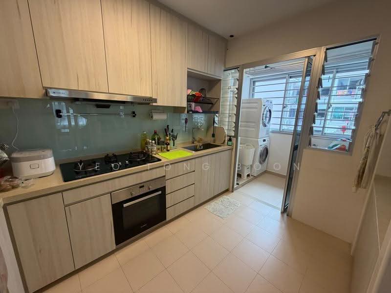 220A Sumang Lane, 220A Sumang Lane, Hougang / Punggol / Sengkang, 3 Bedrooms, 1,001 sqft, HDB Flat For Sale, by Yeo Tong Boon, 500263772 - Kitchen - PropertyGuru.com.sg