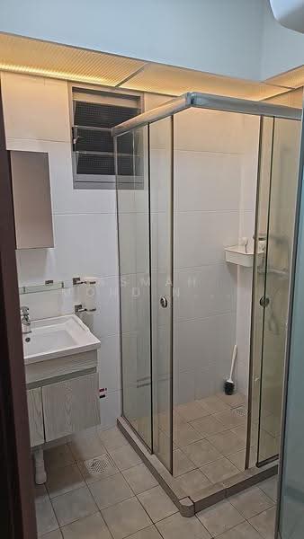 684D Edgedale Plains, 684D Edgedale Plains, Hougang / Punggol / Sengkang, 2 Bedrooms, 1,001 sqft, HDB Flat For Rent, by Asmah Mohd Noor, 500263773 - Bathroom - PropertyGuru.com.sg