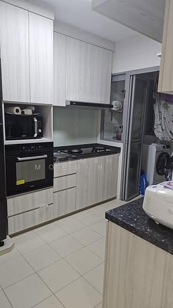 684D Edgedale Plains, 684D Edgedale Plains, Hougang / Punggol / Sengkang, 2 Bedrooms, 1,001 sqft, HDB Flat For Rent, by Asmah Mohd Noor, 500263773 - Kitchen - PropertyGuru.com.sg