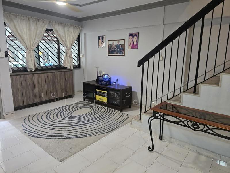123 Pasir Ris Street 11, 123 Pasir Ris Street 11, Pasir Ris / Tampines, 4 Bedrooms, 1,557 sqft, HDB Flat For Sale, by Toh Cheng Hoey (Alex Toh), 500263775 - Living Room - PropertyGuru.com.sg