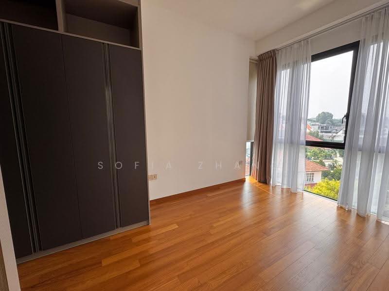 35 Gilstead, 35 Gilstead Road, Newton / Novena, 3 Bedrooms, 1,012 sqft, Condominium For Sale, by Sofia Zhang, 500263780 - Master B - PropertyGuru.com.sg