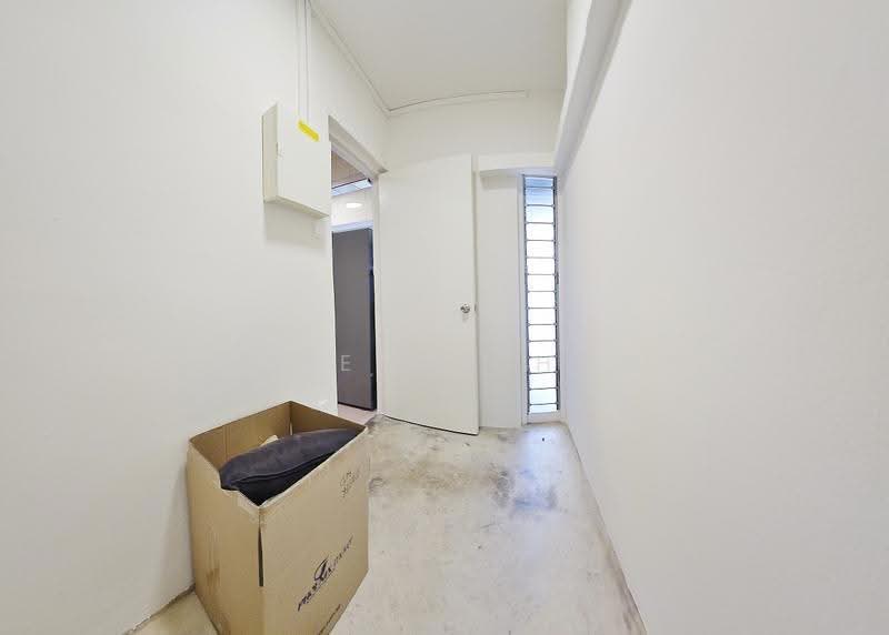 Chancery Court, 36A Dunearn Road, Newton / Novena, 4 Bedrooms, 2,271 sqft, Cluster House For Rent, by Lawrence Hong, 500263781 - Corridor - PropertyGuru.com.sg