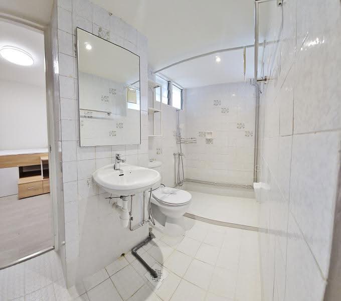 Chancery Court, 36A Dunearn Road, Newton / Novena, 4 Bedrooms, 2,271 sqft, Cluster House For Rent, by Lawrence Hong, 500263781 - Bathroom - PropertyGuru.com.sg