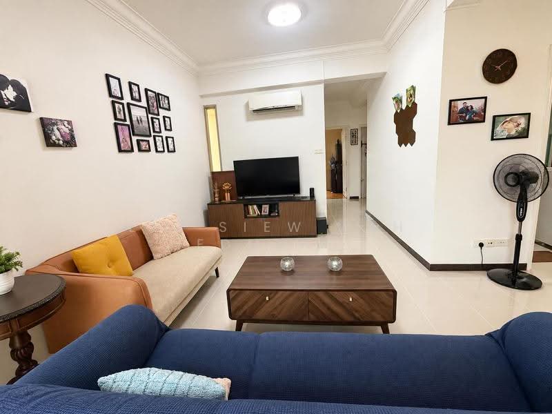 Astoria Park, 32 Lorong Mydin, Eunos / Geylang / Paya Lebar, 2 Bedrooms, 958 sqft, Condominium For Sale, by Lee Siew Wah Edmund, 500263782 - Living Room - PropertyGuru.com.sg