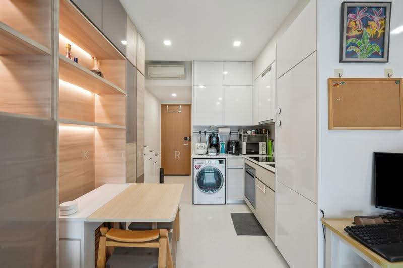 Tre Residences, 7 Geylang East Avenue 1, Eunos / Geylang / Paya Lebar, 4 Bedrooms, 947 sqft, Condominium For Sale, by Katherine Ong, 500263783 - Kitchen - PropertyGuru.com.sg