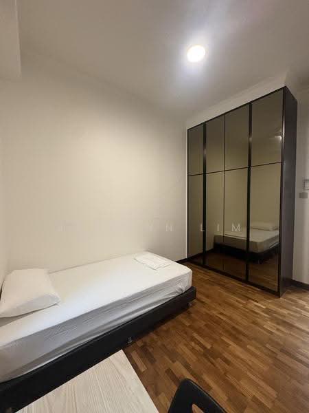 Emerald Garden, 33 Club Street, Boat Quay / Raffles Place / Marina, Room Rental, 110 sqft, Condominium For Rent, by Jeslynn Lim, 500263802 - Bedroom - PropertyGuru.com.sg