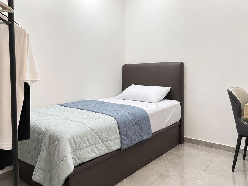 Mayfair Gardens, 8 Rifle Range Road, Clementi Park / Upper Bukit Timah, 3 Bedrooms, 1,023 sqft, Condominium For Sale, by Tracey Yeo, 500263810 - PropertyGuru.com.sg