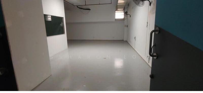 Eunos Warehouse Complex, 1 1, Eunos / Geylang / Paya Lebar, 1,733 sqft, Factory / Workshop (B2) For Rent, by Ssharon Loh, 500263814 - CommercialGuru.com.sg