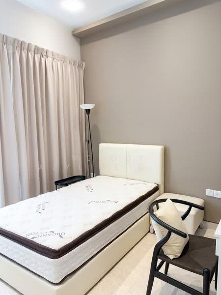Stellar RV, 408 River Valley Road, Tanglin / Holland / Bukit Timah, 2 Bedrooms, 915 sqft, Condominium For Sale, by Melody Azyliae Chiam, 500263815 - Bedroom - PropertyGuru.com.sg