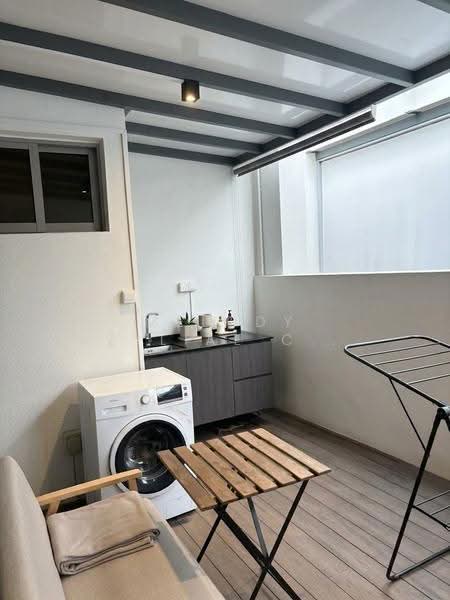 Stellar RV, 408 River Valley Road, Tanglin / Holland / Bukit Timah, 2 Bedrooms, 915 sqft, Condominium For Sale, by Melody Azyliae Chiam, 500263815 - Balcony - PropertyGuru.com.sg