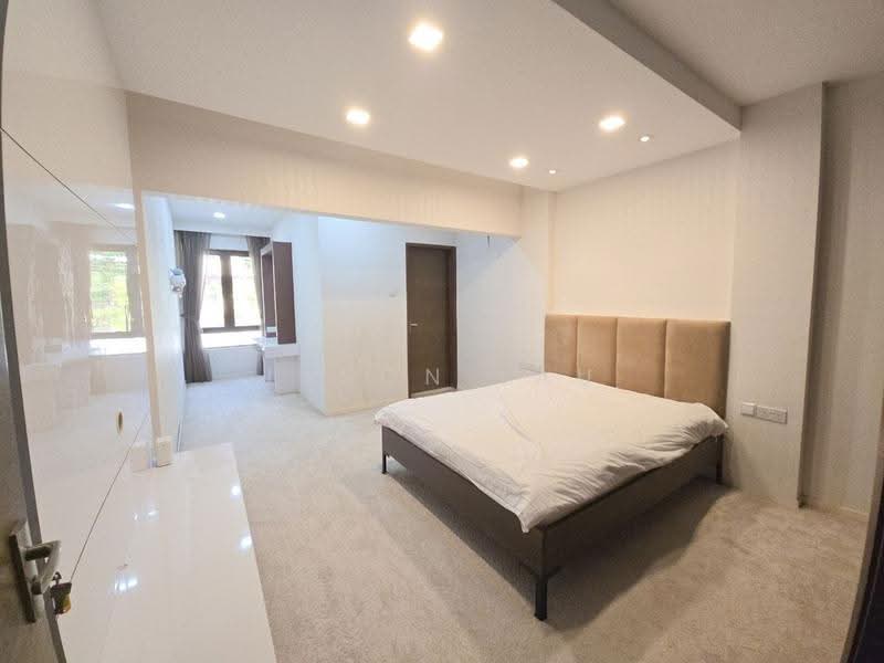 Seletar Hills Estate, Seletar Hills Drive, Seletar / Yio Chu Kang, 5 Bedrooms, 5,800 sqft, Semi-Detached House For Sale, by Jason Lau, 500263818 - Bedroom - PropertyGuru.com.sg