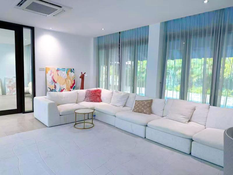 Bungalows at Caldecott, Thomson Road, Newton / Novena, 6 Bedrooms, 6,000 sqft, Bungalow House For Rent, by Lina ., 500263826 - Living Room - PropertyGuru.com.sg