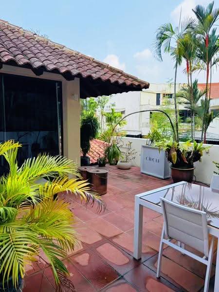 Bungalows at Caldecott, Thomson Road, Newton / Novena, 6 Bedrooms, 6,000 sqft, Bungalow House For Rent, by Lina ., 500263826 - Balcony - PropertyGuru.com.sg