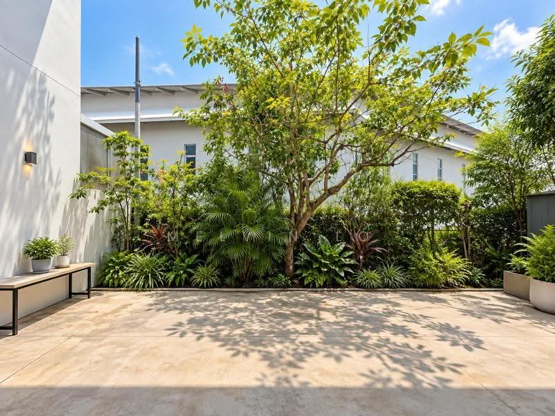 Jalan Pernama | Jalan Bena | Upper Changi Road North, Jalan Pernama | Jalan Bena | Upper Changi Road North, Changi Airport / Changi Village, 4 Bedrooms, 2,800 sqft, Semi-Detached House For Sale, by Melvin Lo, 500263828 - Exterior - PropertyGuru.com.sg