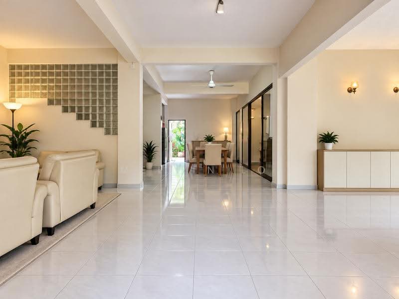 Jalan Pernama | Jalan Bena | Upper Changi Road North, Jalan Pernama | Jalan Bena | Upper Changi Road North, Changi Airport / Changi Village, 4 Bedrooms, 2,800 sqft, Semi-Detached House For Sale, by Melvin Lo, 500263828 - Living Room - PropertyGuru.com.sg