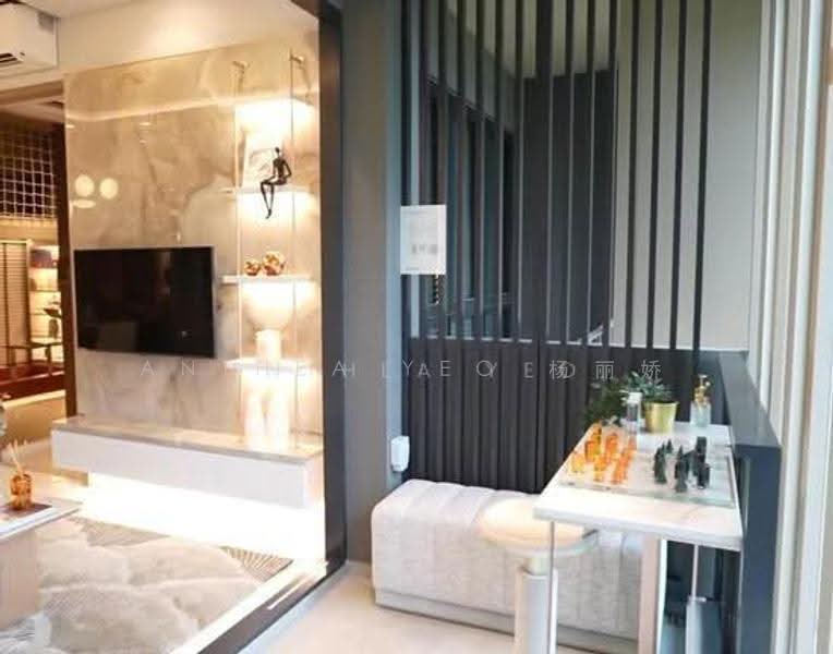 The Myst, 802 Upper Bukit Timah Road, Dairy Farm / Bukit Panjang / Choa Chu Kang, 1 Bedroom, 517 sqft, Condominium For Sale, by Anthea Yeo 杨丽娇, 500263831 - Living Room - PropertyGuru.com.sg