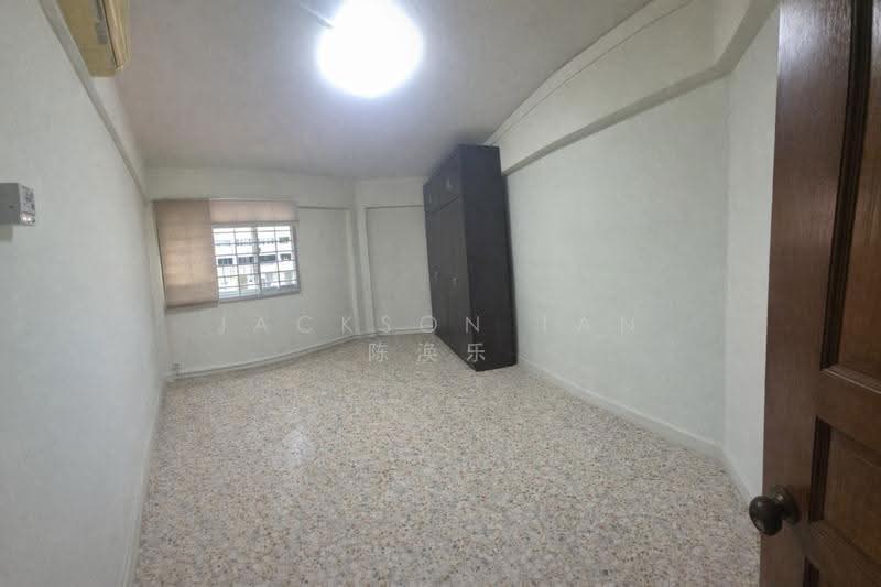 328 Hougang Avenue 5, 328 Hougang Avenue 5, Hougang / Punggol / Sengkang, 3 Bedrooms, 1,033 sqft, HDB Flat For Sale, by Jackson Tan 陈涣乐, 500263840 - Bedroom - PropertyGuru.com.sg