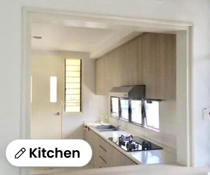 Marine View Mansion, 97 Marine Parade Road, East Coast / Marine Parade, 3 Bedrooms, 2,076 sqft, Apartment For Sale, by May Goh, 500263842 - Kitchen - PropertyGuru.com.sg