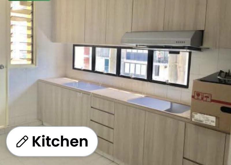 Marine View Mansion, 97 Marine Parade Road, East Coast / Marine Parade, 3 Bedrooms, 2,076 sqft, Apartment For Sale, by May Goh, 500263842 - Kitchen - PropertyGuru.com.sg